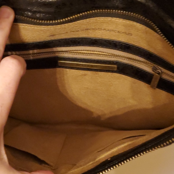 🪁2/$40 Matt and Nat Convertible Envelope Purse - Picture 5 of 8